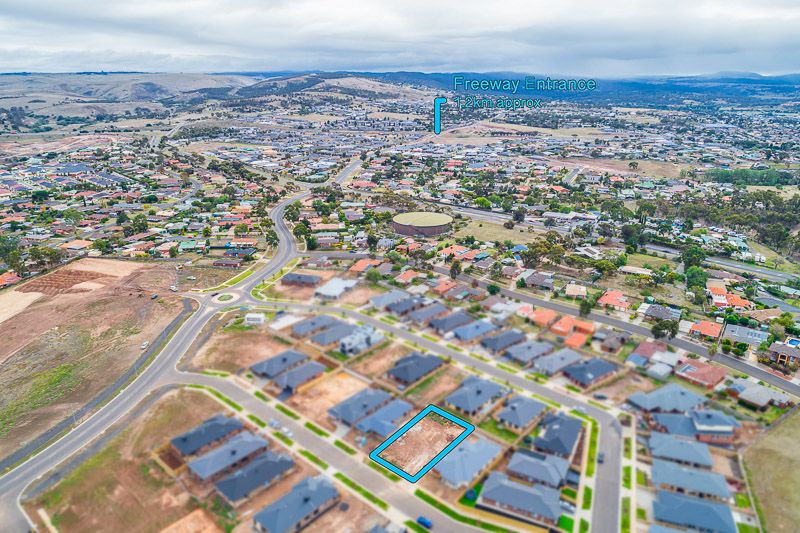 13 Earl Street, Bacchus Marsh - Thumbnail 3