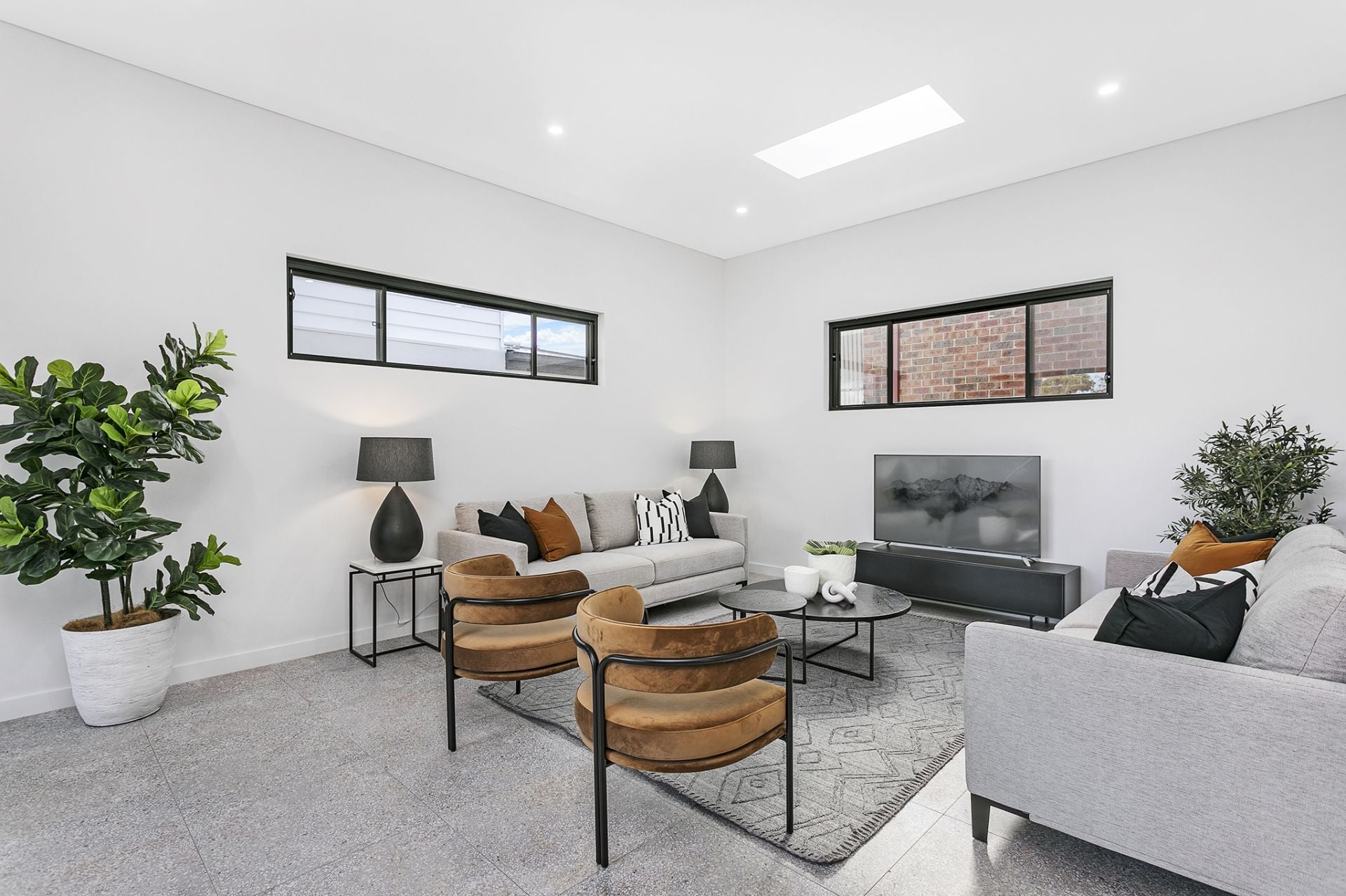65 Snowden Avenue Sylvania NSW, Sylvania - Thumbnail 2