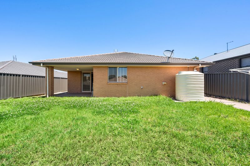 Real Estate For Sale 15 Clydesdale Street Wadalba , NSW