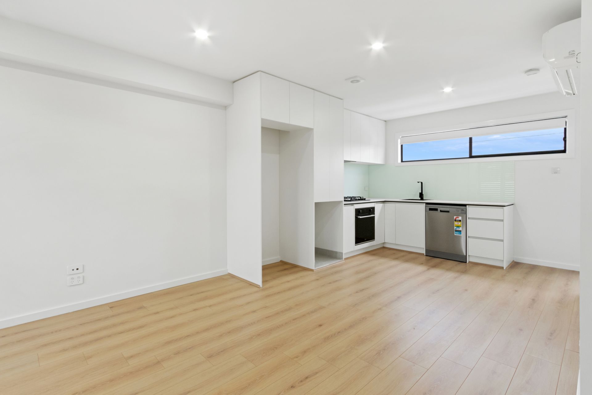Brand New Luxury 2-Bedroom Apartment in Vibrant Northcote