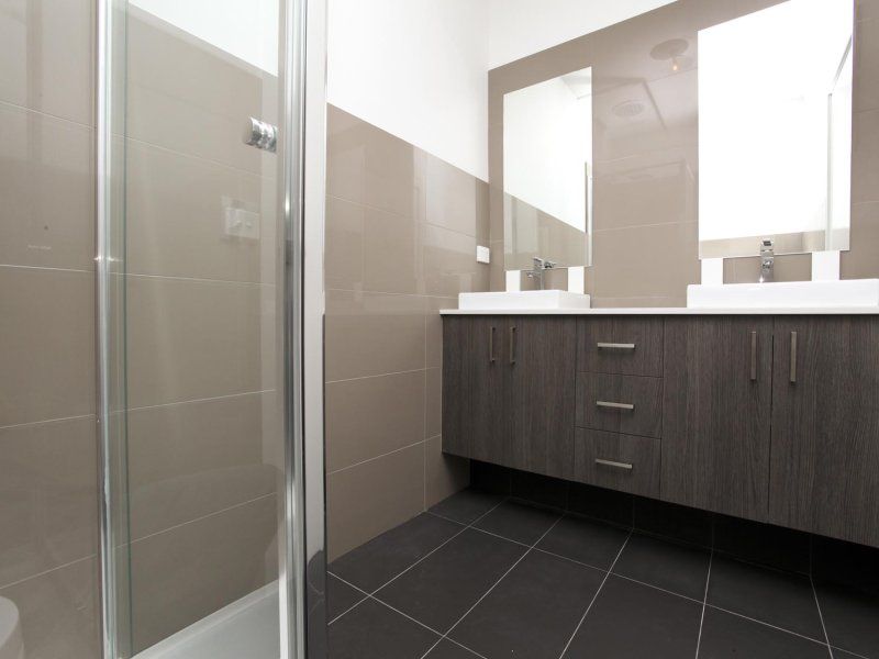 12/69-77 Lancefield Drive, Caroline Springs - Thumbnail 8