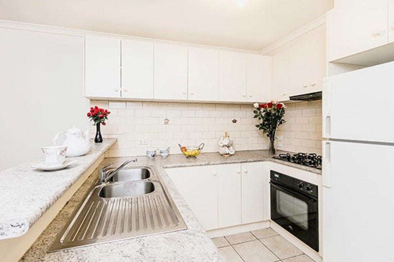 CHARMING 3 BEDROOM HOUSE IN PERFECT LOCATION