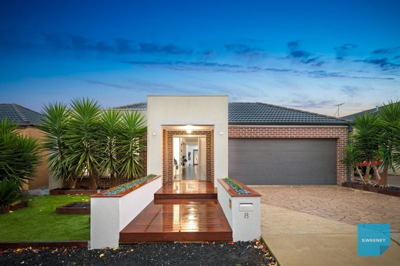 8 Flinders Place, Caroline Springs - Thumbnail 2