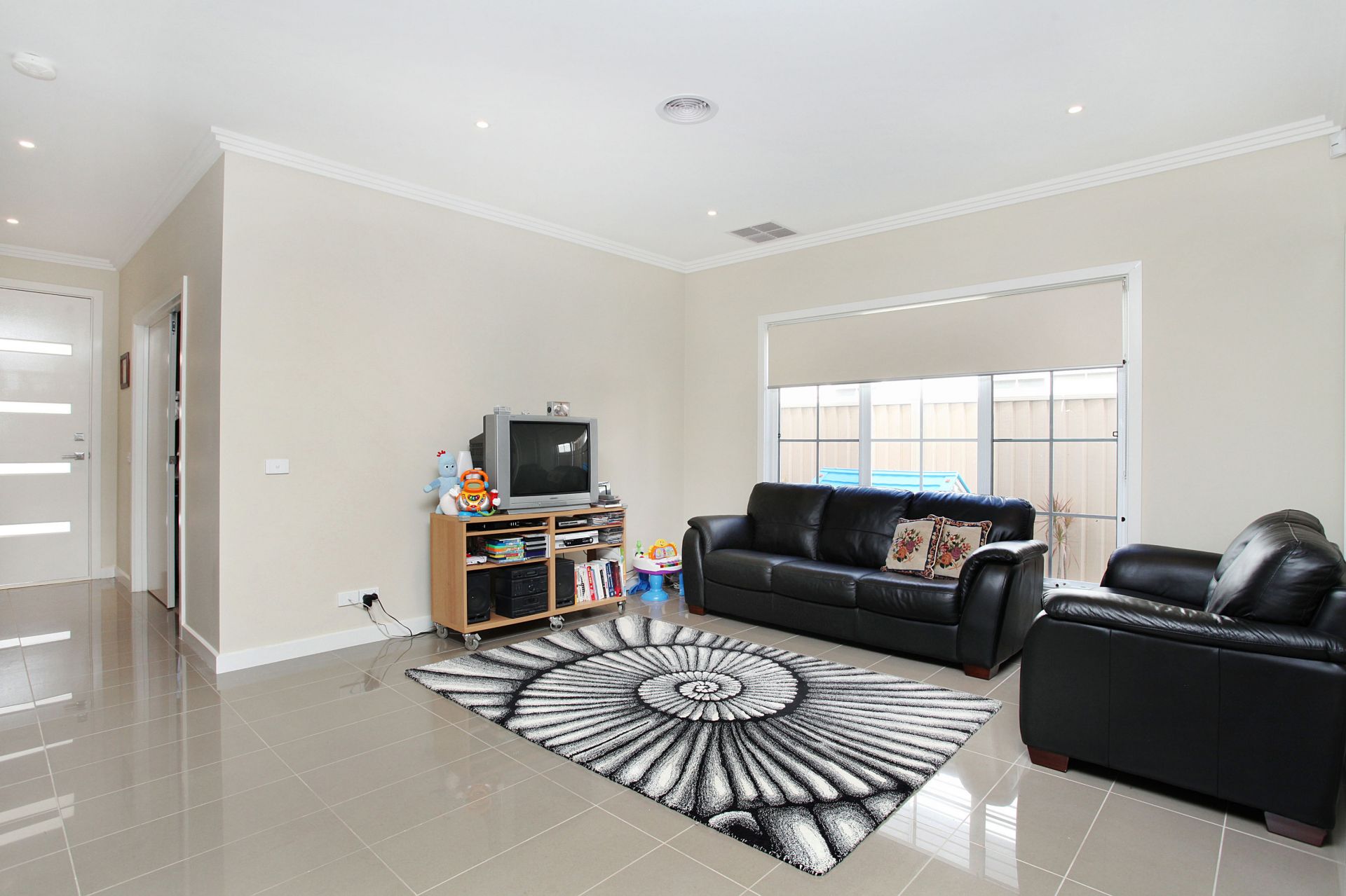 3/7 Toolondo Close, Caroline Springs - Thumbnail 6