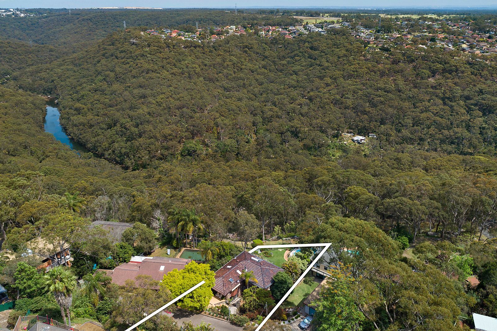 Real Estate For Sale 18 Karuah Place Engadine , NSW