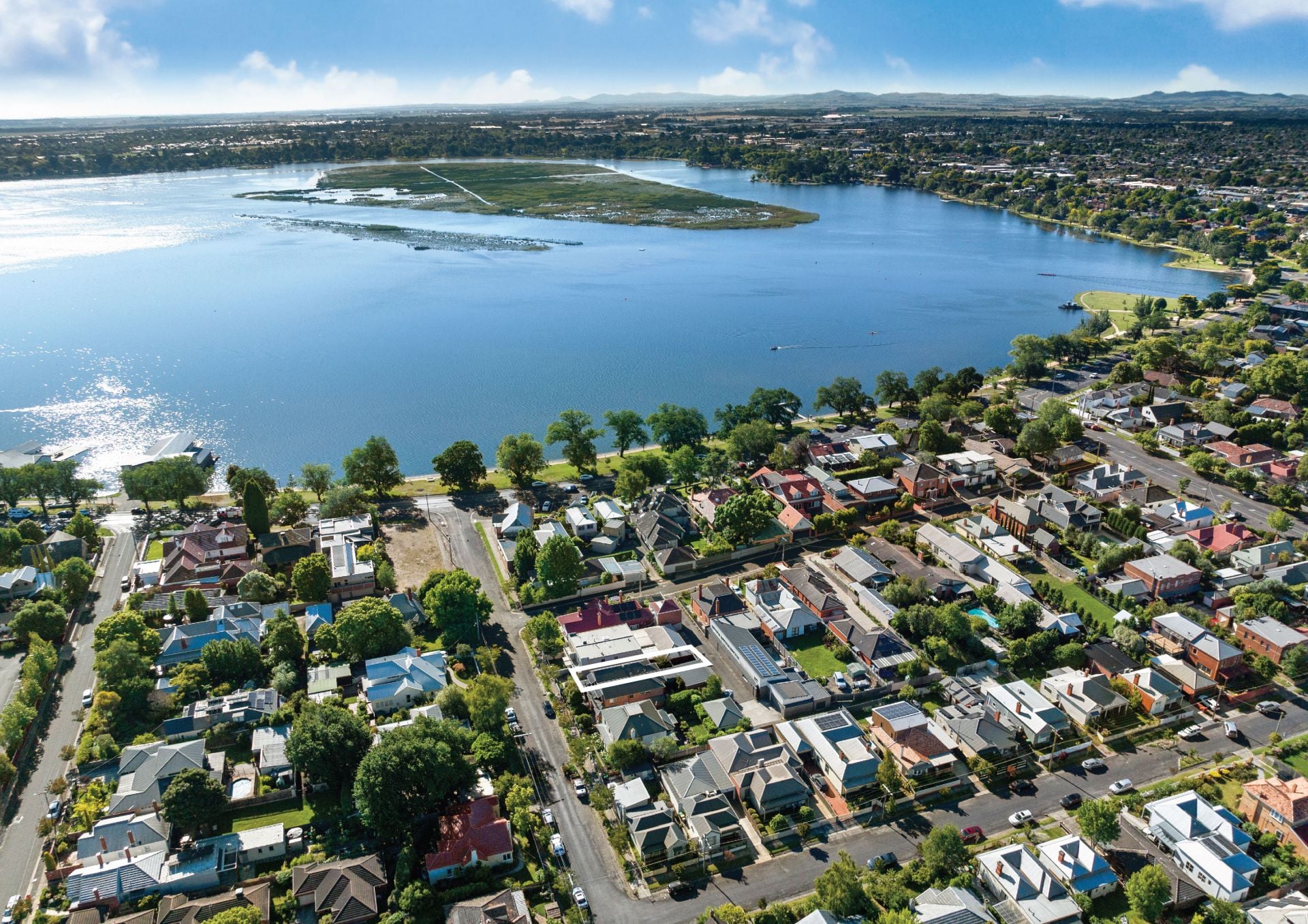 1/10 Devon Street, Lake Wendouree, Lake Wendouree - Thumbnail 4