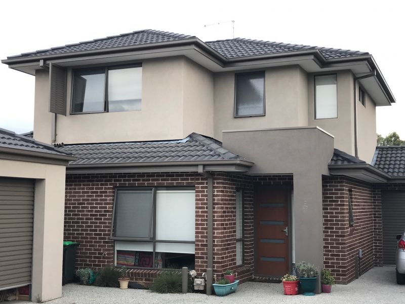 2/21 Rathcown Road, Reservoir