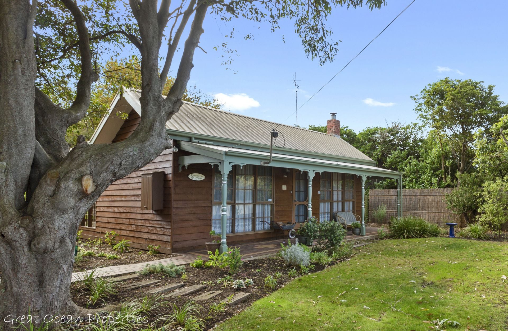 20 Mclennan Street, Apollo Bay - Thumbnail 2