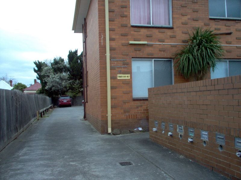 10/18 Smith Street, Thornbury