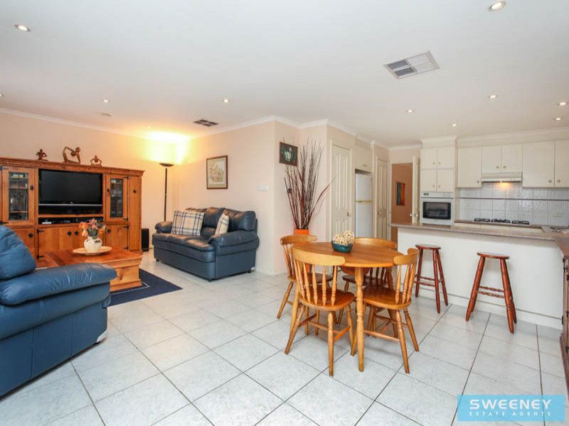 5 Girraween Place, Caroline Springs - Thumbnail 6